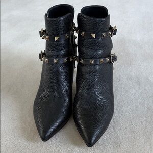 Valentino Garavani Rockstud Booties